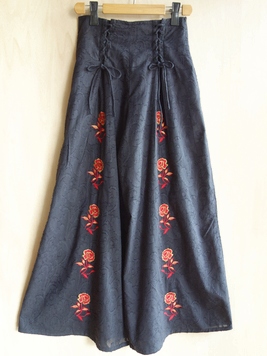 ペティナ刺繍ジャカードパンツ