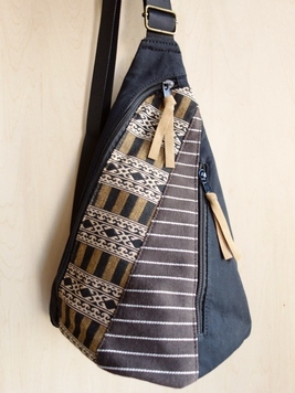 コマリユワンショルダー