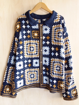 綿混クロシェ編みモチーフ襟付カーディガン