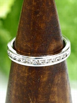 ラインストンリング