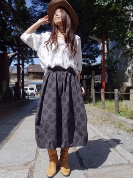 ドット柄バルーンスカート