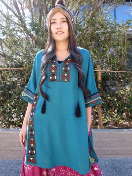 スクエア刺繍チュニック