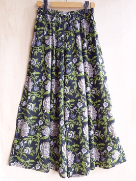 アソートレーヨンクレープワイドフレアパンツ