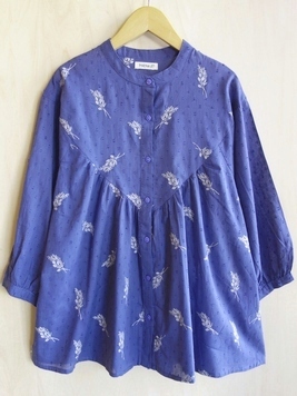 フォリア刺繍ブラウス