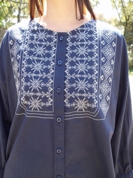 ラインエンブ刺繍ブラウス 梟 通販 エスニック アジアン ナチュラル ファッション 服 雑貨