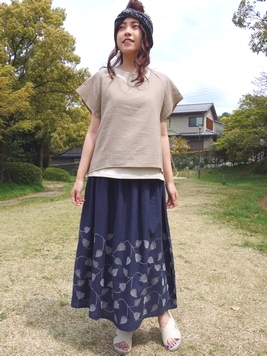 リーフィ刺繍ギャザースカート