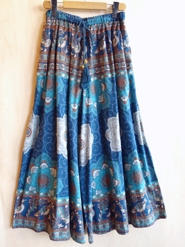 ミンフェパンツ