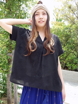 コットンスラブスキッパー立体刺繍ブラウス