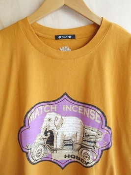 マッチ香背中刺繍Tシャツ