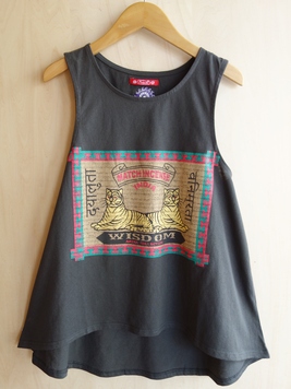 マッチ香背中刺繍タンクTOP