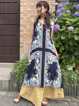 花のフレームクレープワンピース