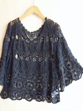 クロシェ編みの花コットンTOP
