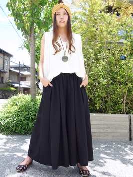 接触冷感タックワイドパンツ