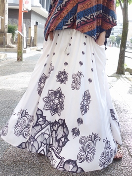 VORRUKアーティットスカート