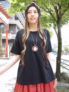 コットンの接触冷感ドロップショルダーTシャツ