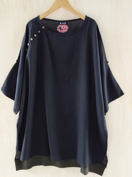 バラカ刺繍mTOP