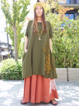 オオキナハナ刺繍ワンピース