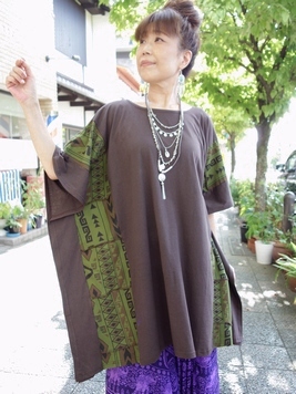 アフリカン幾何シカクTOP