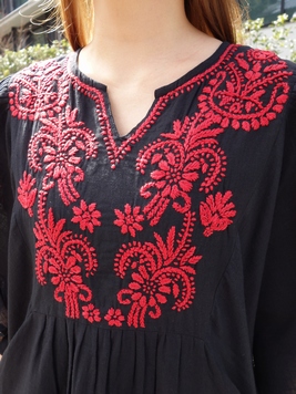 ラクノウ刺繍フレアスリーブワンピース