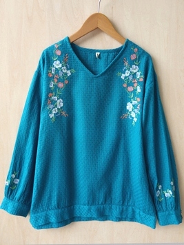 ビバーチェ刺繍プルオーバー