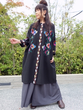 スザニ風刺繍前あきワンピース