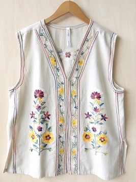 コットン麻アリ刺繍ベスト