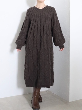 シュシュケーブルニットロングワンピース
