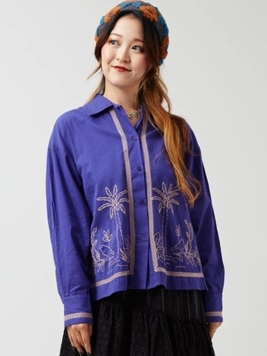 アイララ刺繍シャツ