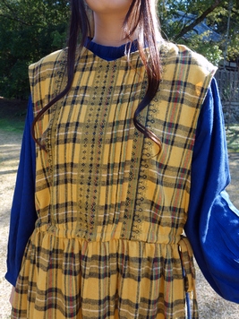 ネプーレ刺繍ワンピース