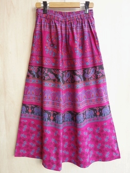 ネシュアパンツ