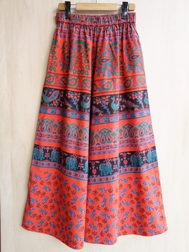 ネシュアパンツ