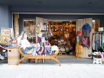 店舗紹介